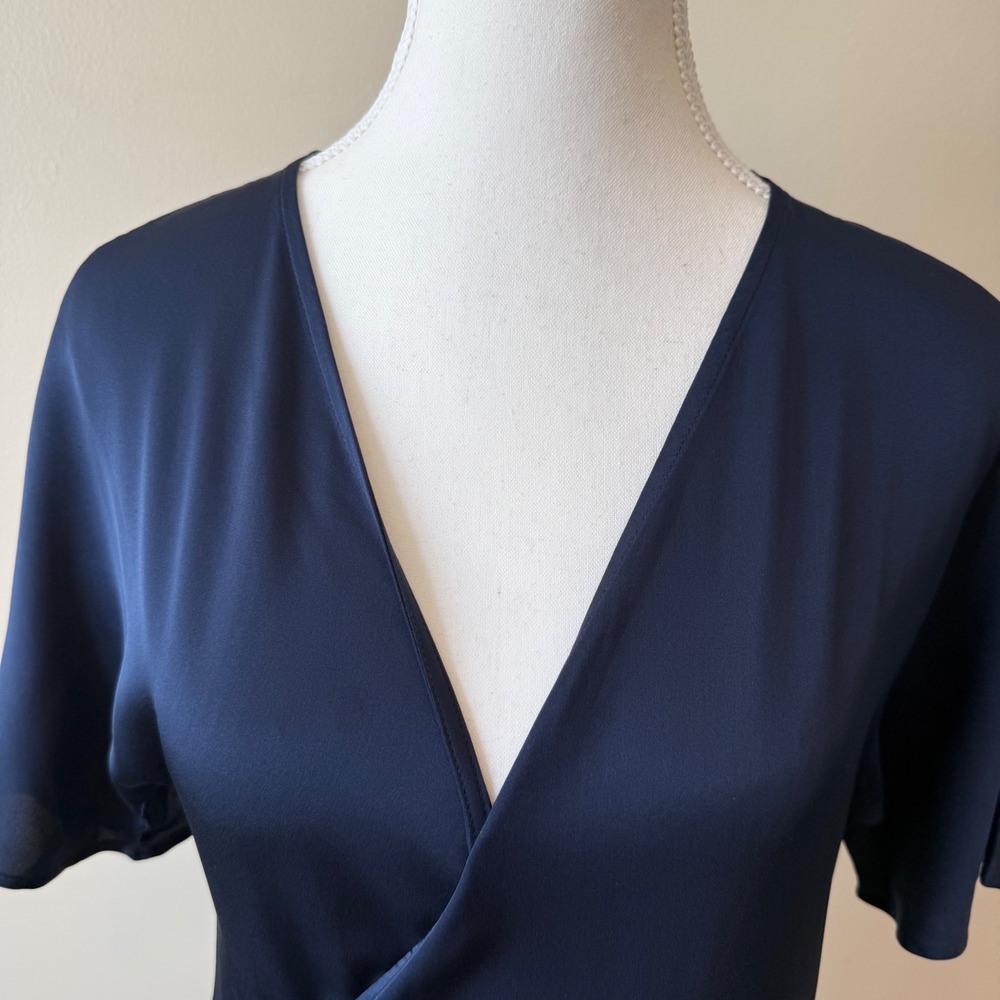 Quince Womens 90% Silk Wrap Dress Medium Navy Blue Short Sleeve V-Neck Elegant - Picture 5 of 9